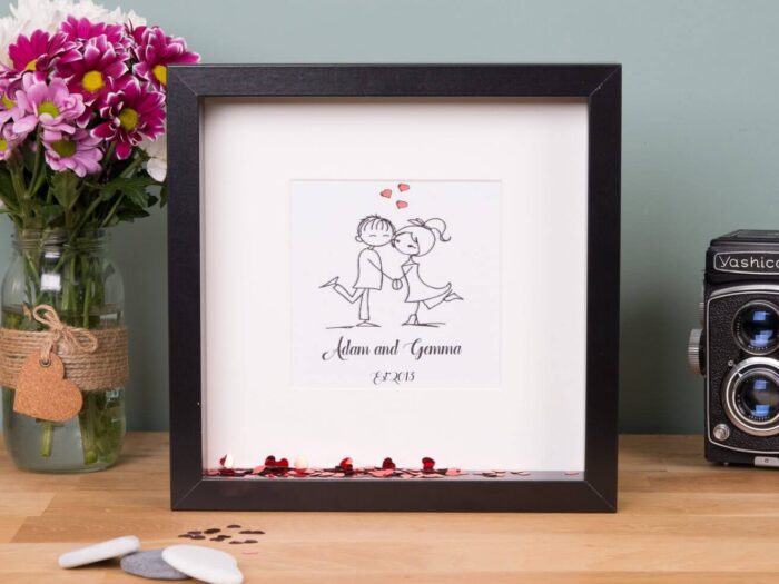 kissing couple frame