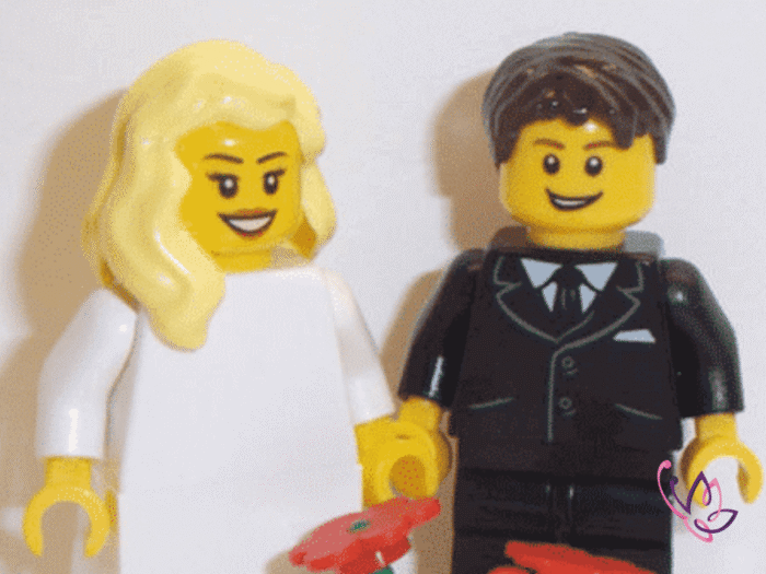 lego couple standard