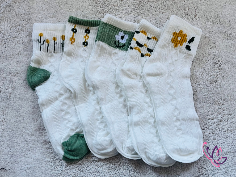 Superhero female gift bundle 5 socks for bundle